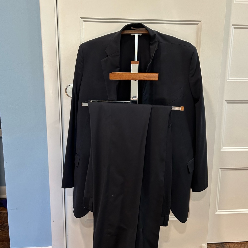 Joseph Abboud wool modern fit men’s suit
